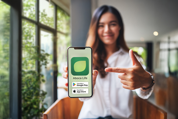 Cellulare con schermata dell'App Aboca Life